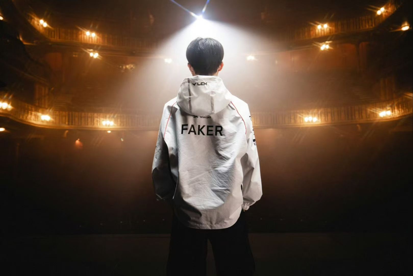 LPL春季赛：今日首发：Xiaoxiang首发对上shanji