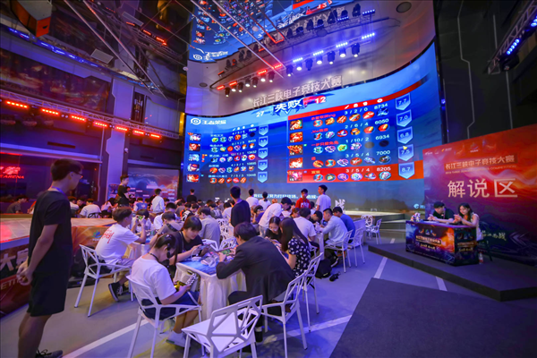 【视频】7月6日LPL夏季赛战果：V5继续不胜，EDG找回状态